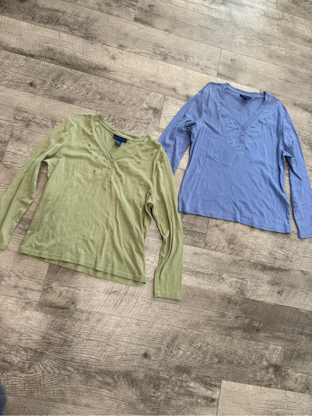 Karen Scott long sleeve olive and blue tops